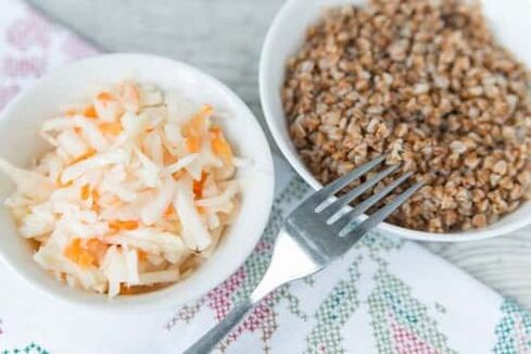 Buckwheat porridge and salad